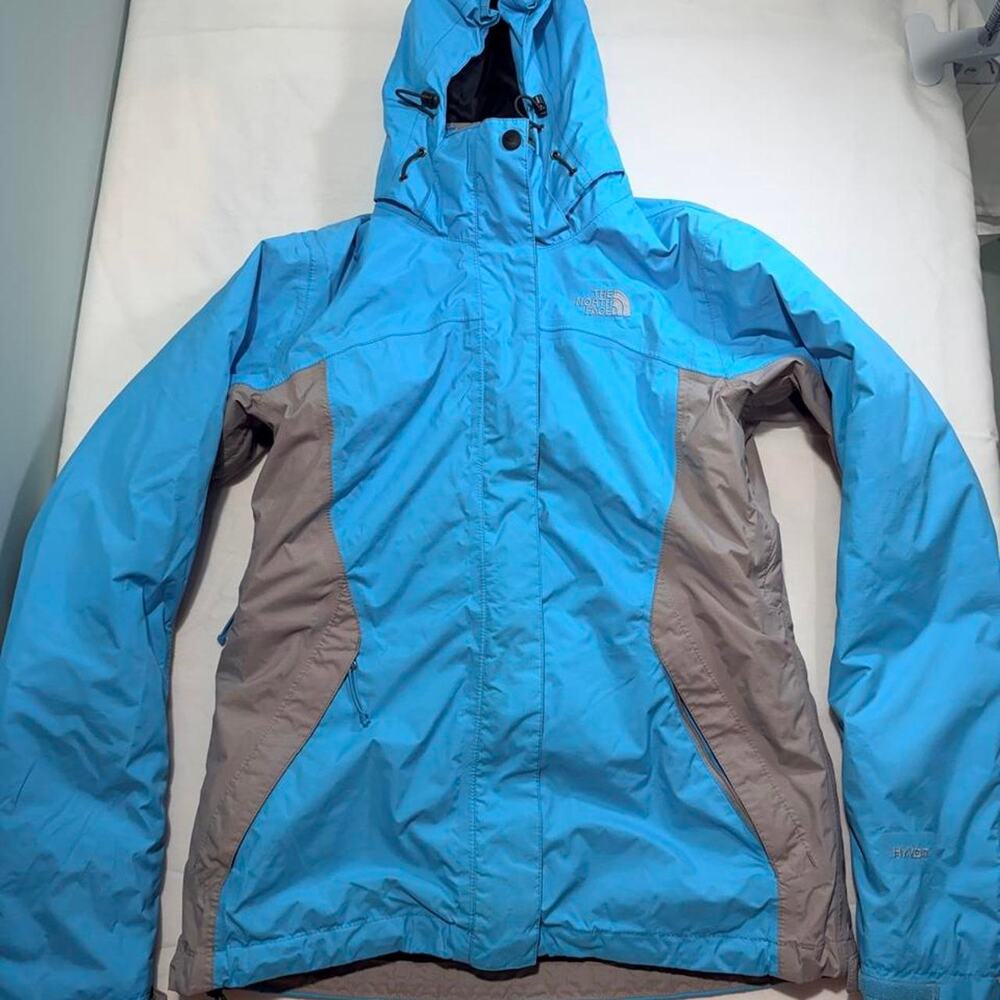 The North Face Womens Resolve HyVent Waterproof Hooded Rain Jacket Size S
